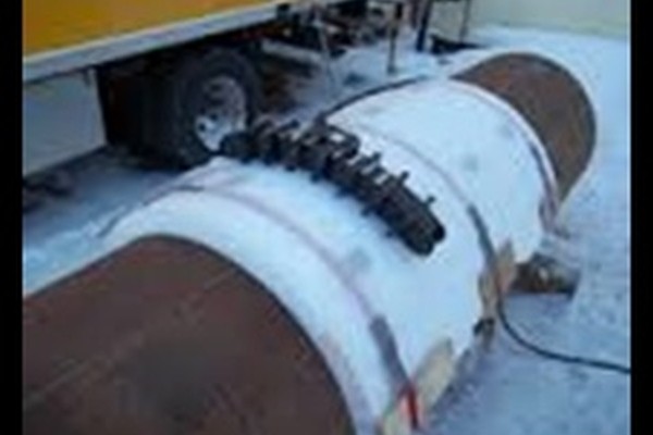 Why Refineries use Fireproofing and Monitor for Corrosion : BRACELET PROBE